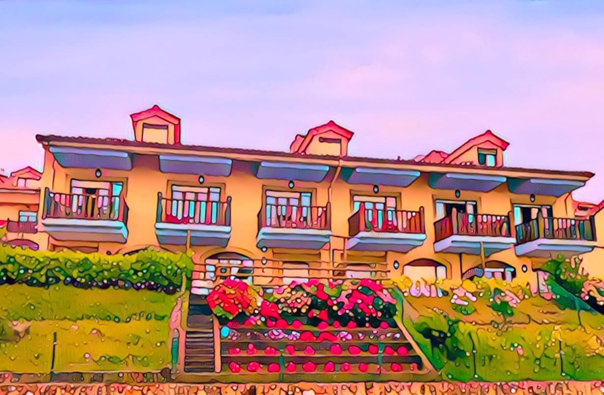 Casa De Las Flores - Apartamento Con Jardin Privado Frente A La Playa De โกมิญาส ภายนอก รูปภาพ