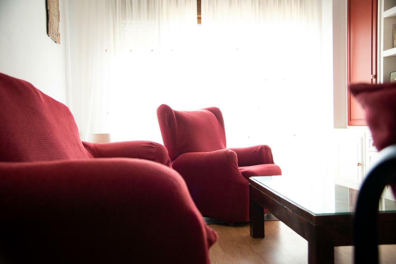 Casa De Las Flores - Apartamento Con Jardin Privado Frente A La Playa De โกมิญาส ภายนอก รูปภาพ