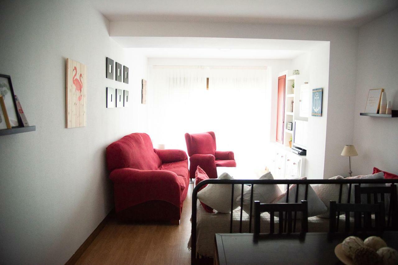 Casa De Las Flores - Apartamento Con Jardin Privado Frente A La Playa De โกมิญาส ภายนอก รูปภาพ